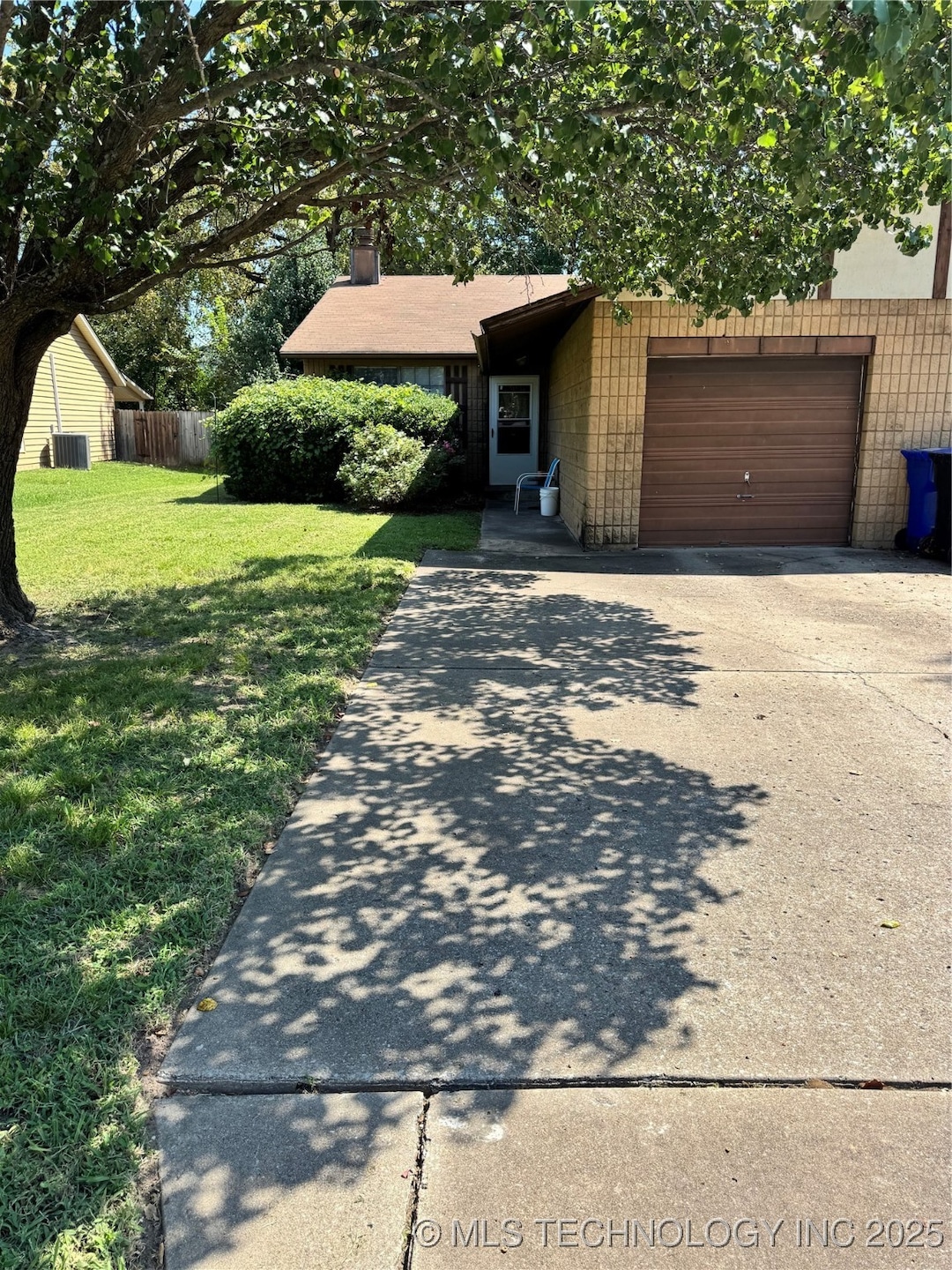 4517 S Gum Ave, Broken Arrow, OK 74011 - photo 1