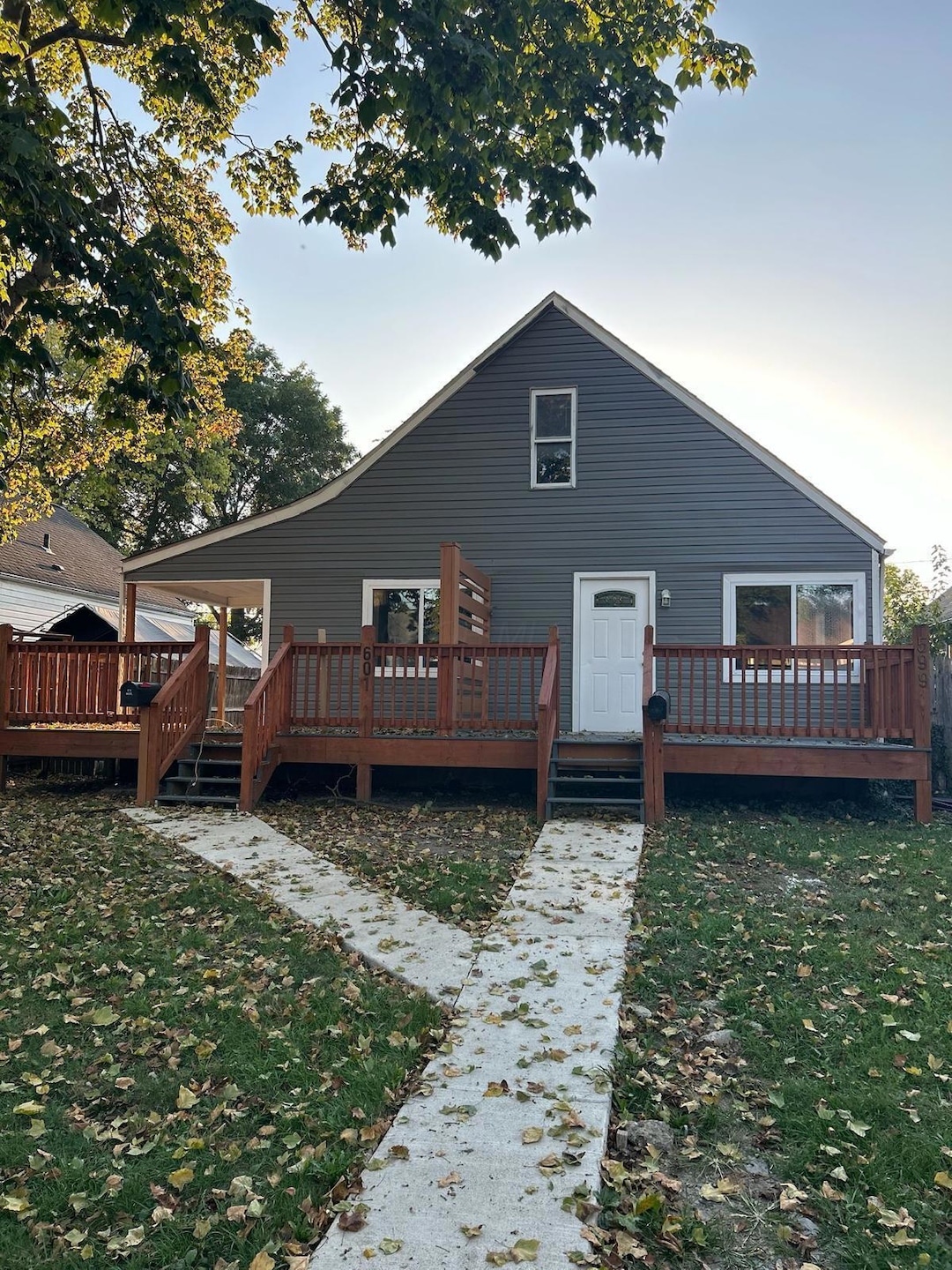 599 Whitethorne Ave, Columbus, OH 43223 - photo 1