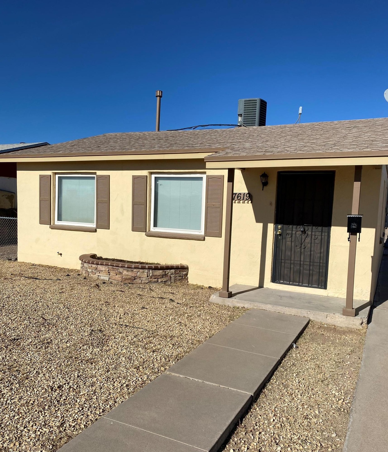 7619 Hacienda Ave, El Paso, TX 79915 - photo 1