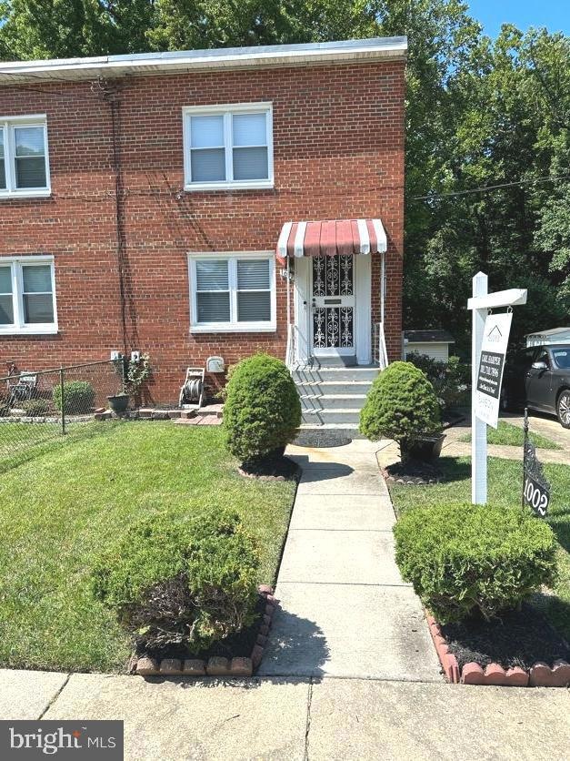 1002 Booker Dr, Capitol Heights, MD 20743 - photo 1