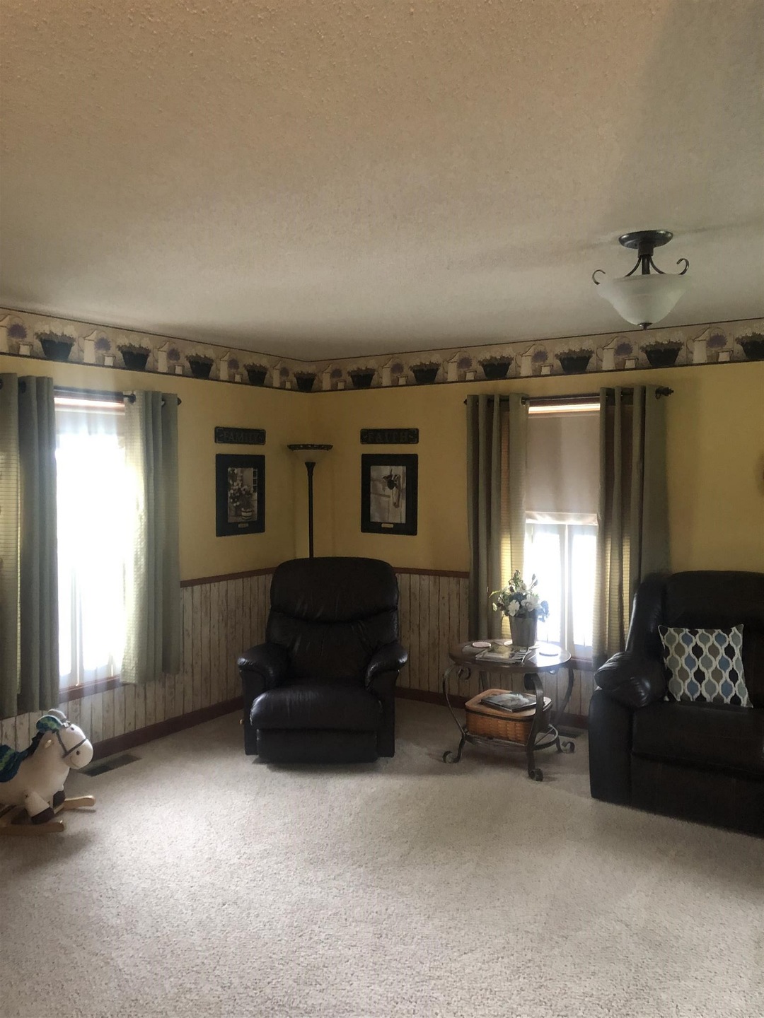 2535 E Markle Rd, Huntington, IN 46750 - photo 1