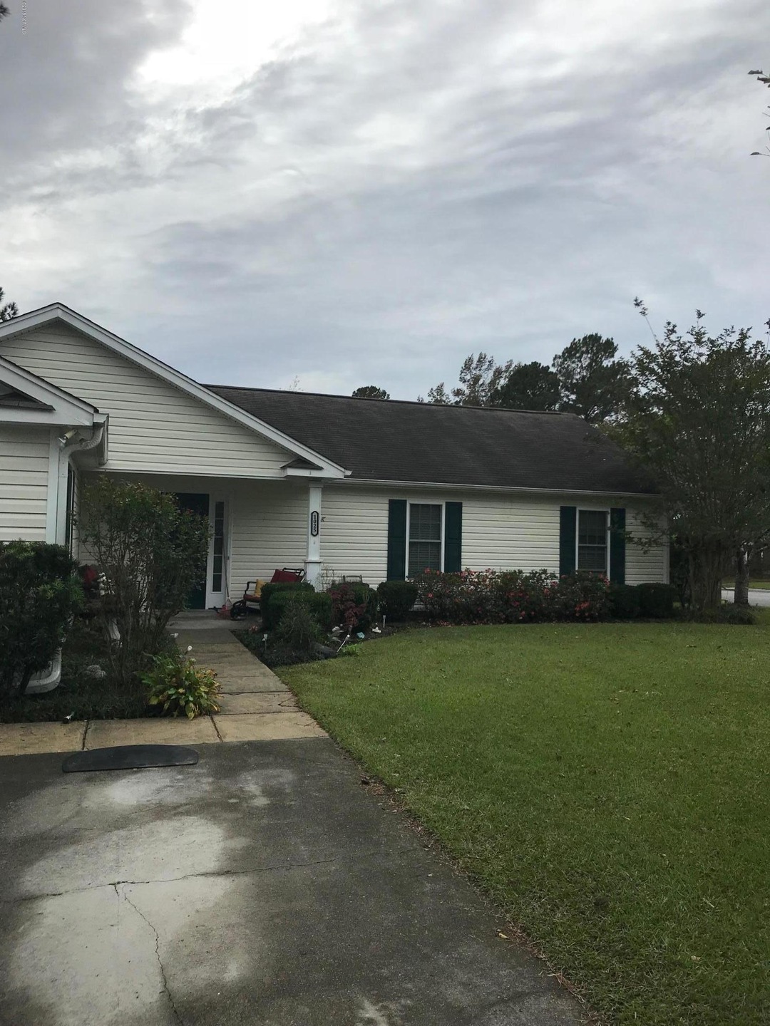 1025 Foscue Dr, Jacksonville, NC 28540 - photo 1