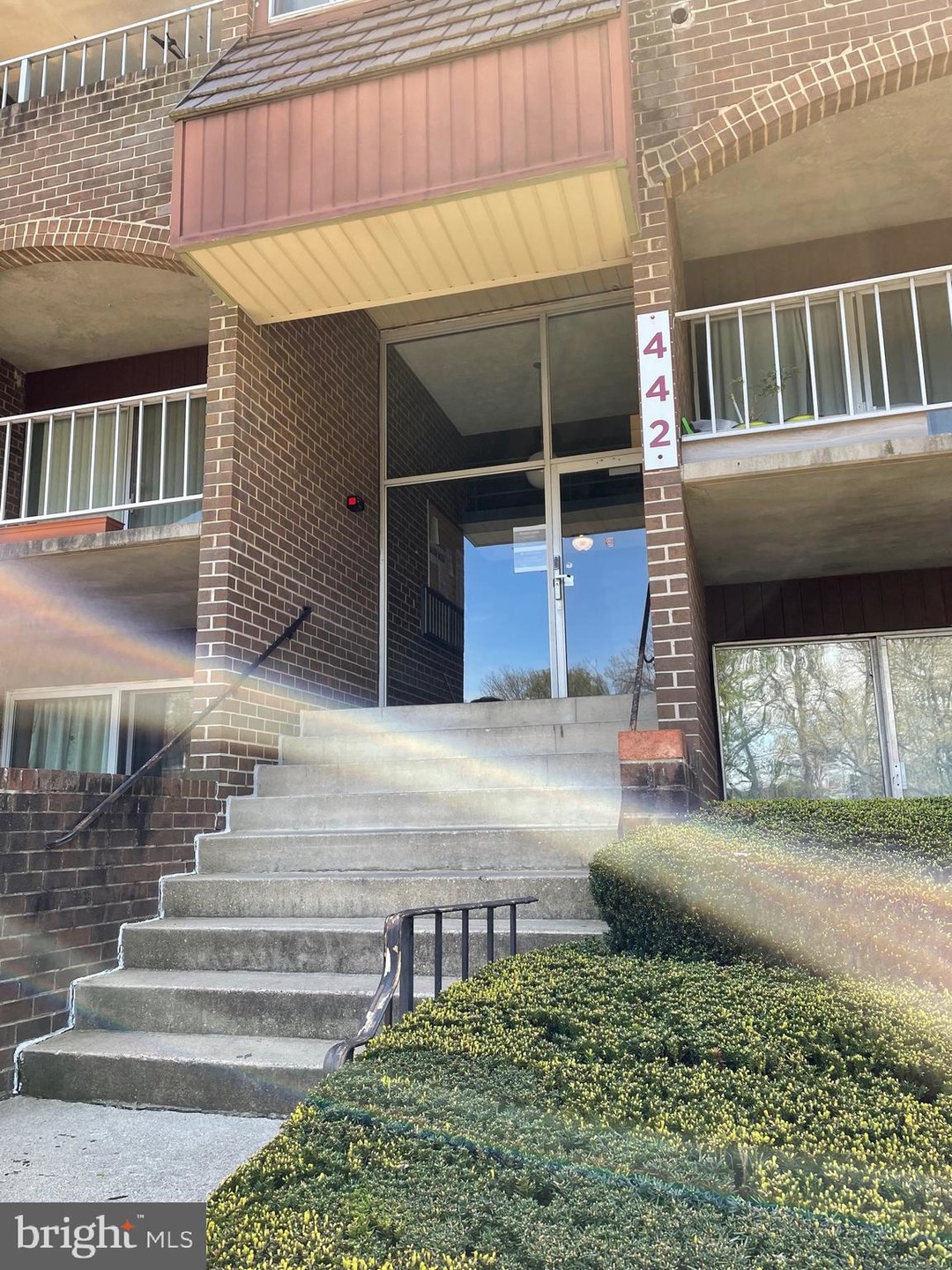 442 Girard St unit 202, Gaithersburg, MD 20877 - photo 1