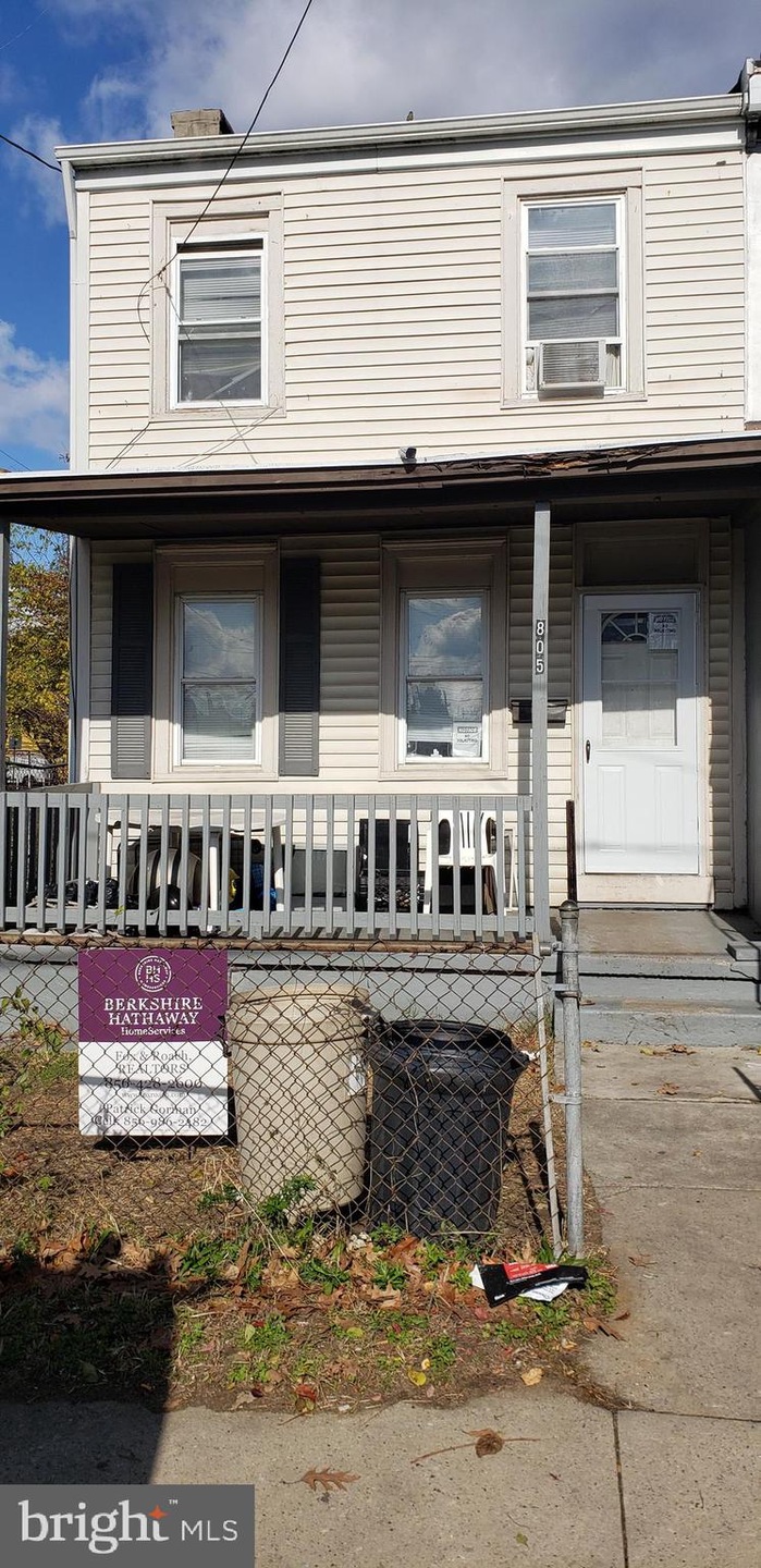 805 Sylvan St, Camden, NJ 08104 - photo 1