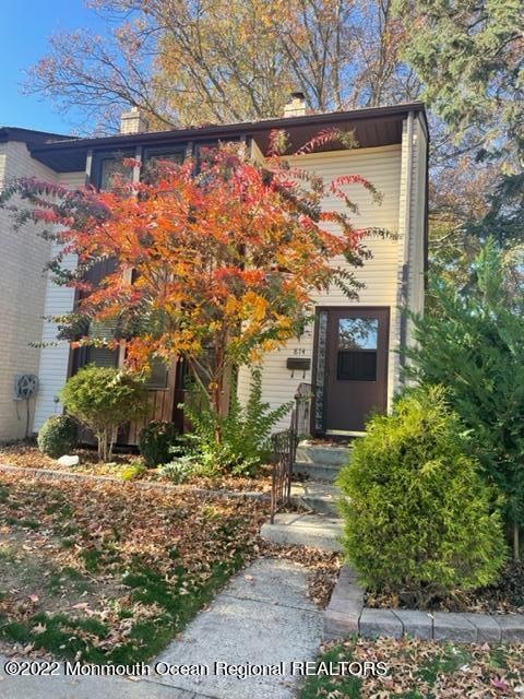 Lovely 3 bedroom end unit