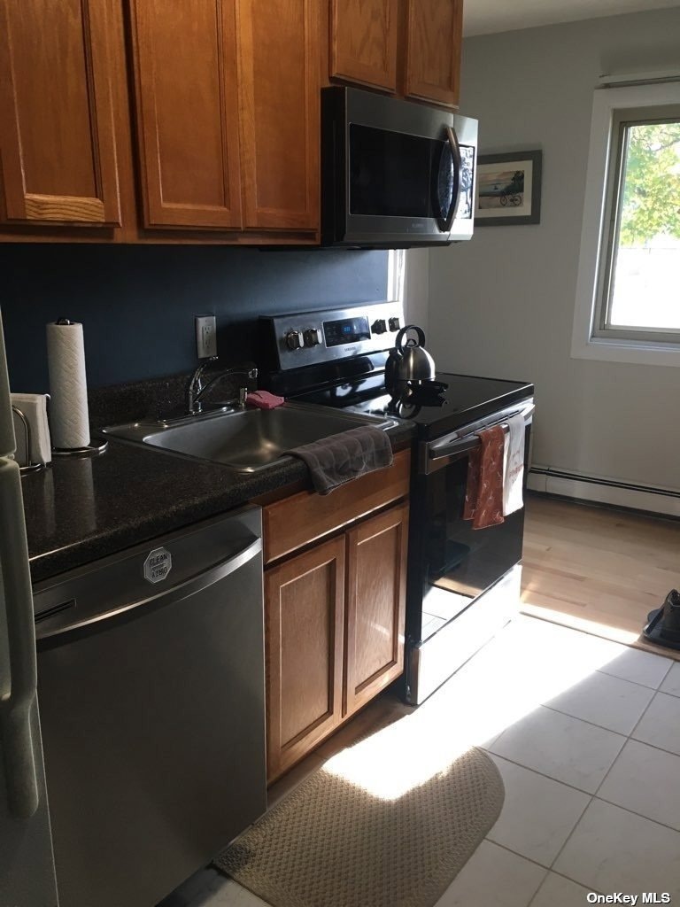 2453 Union Blvd unit 22A, Islip, NY 11751 - photo 1