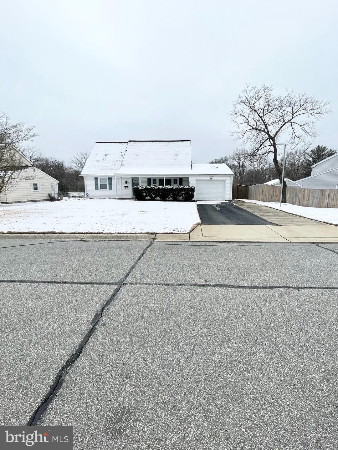 12711 Hoven Ln, Bowie, MD 20716 - photo 1