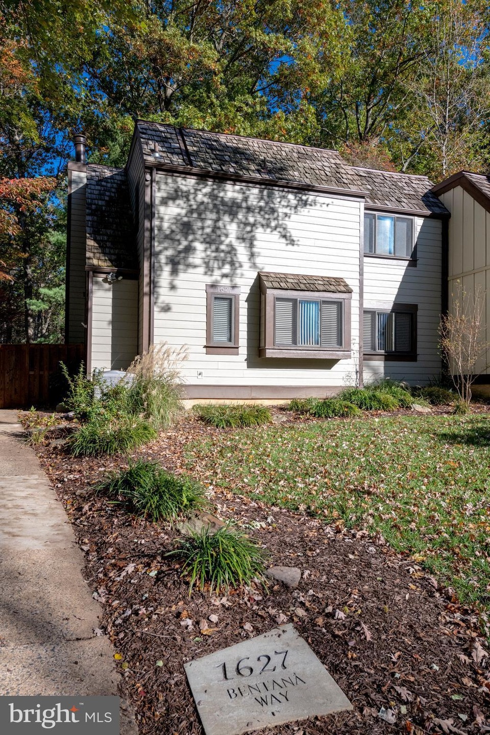 1627 Bentana Way, Reston, VA 20190 - photo 1