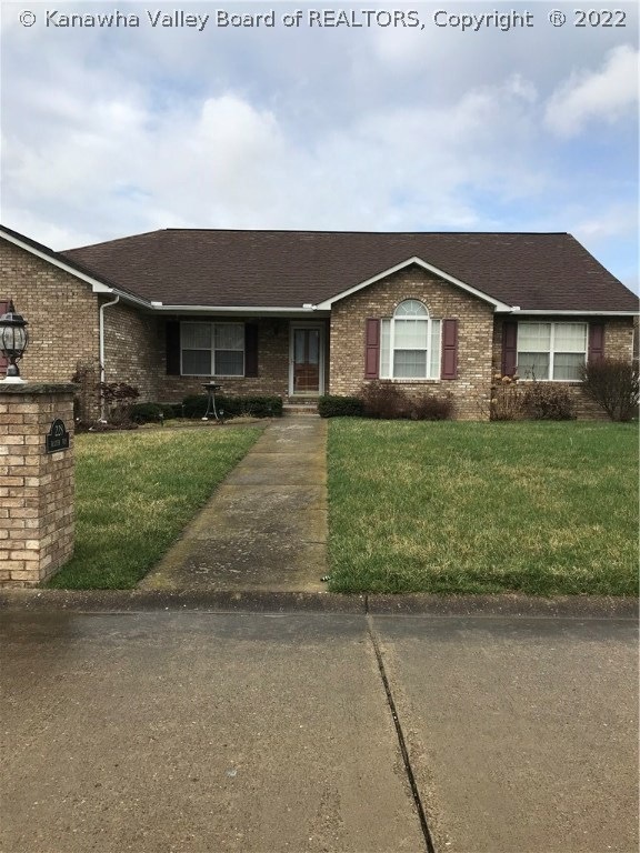 228 Frazier Way, Scott Depot, WV 25560 - photo 1