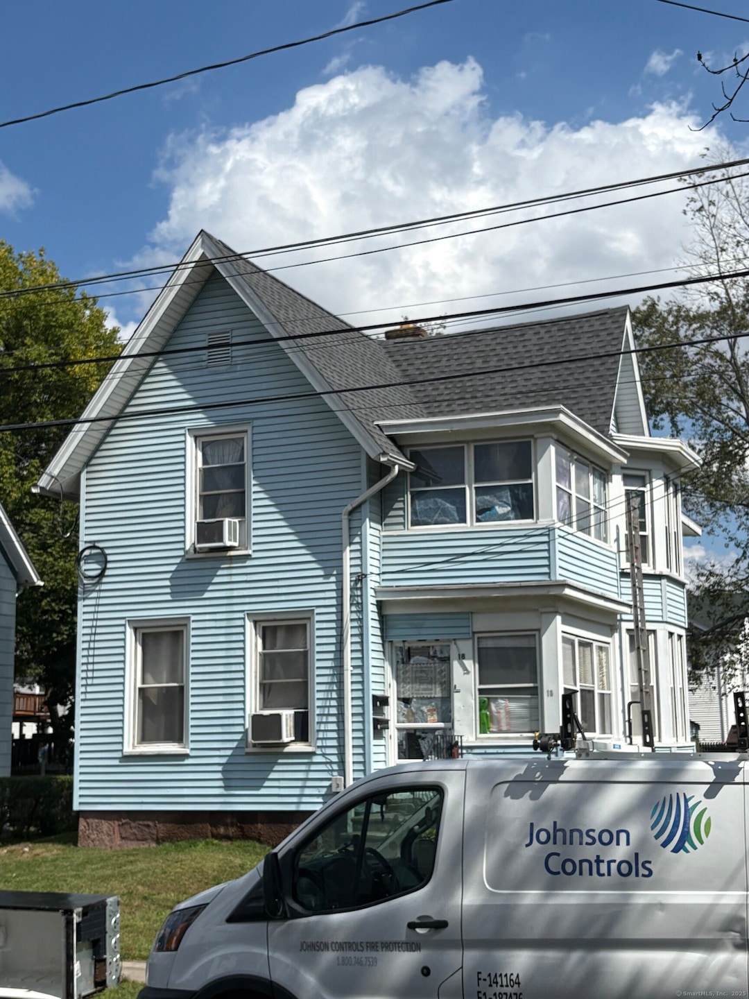 Under Contract $318,000