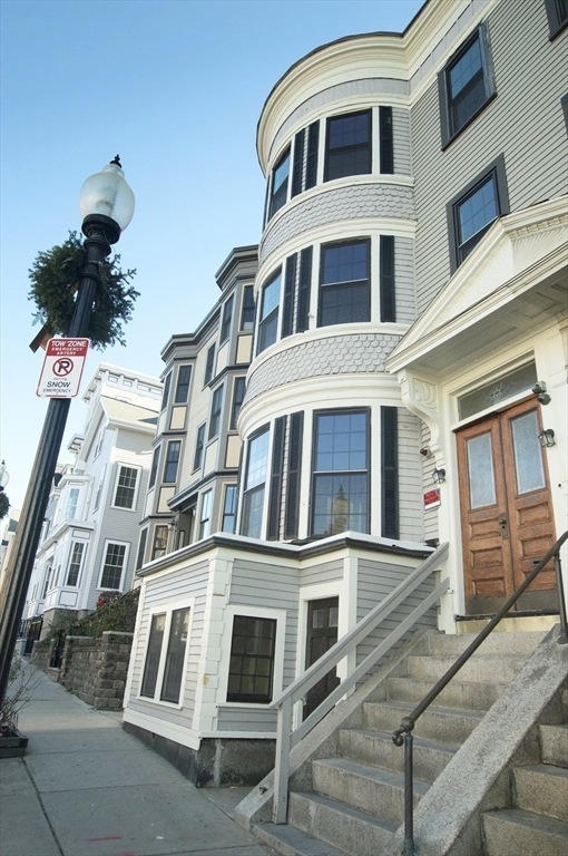 501 E Broadway unit 6, Boston, MA 02127 - photo 1