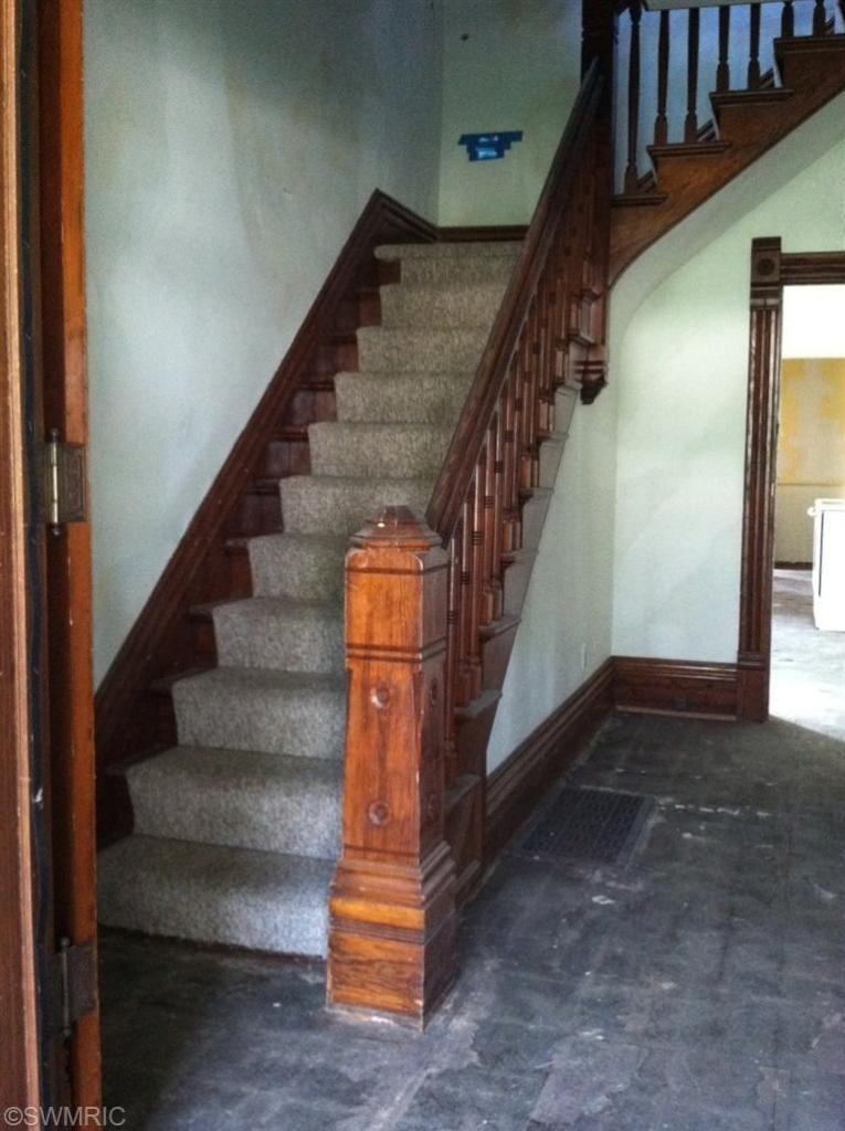 212 S Elm St, Three Oaks, MI 49128 - photo 1