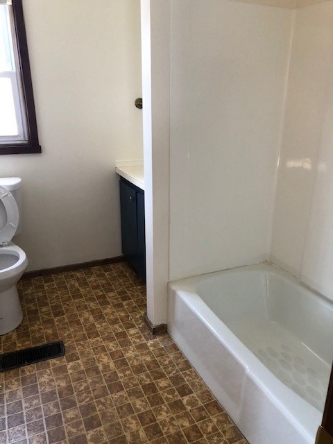 33 Tyler St, Nashua, NH 03060 - photo 1