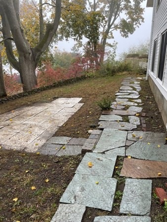 53 Allerton Place unit B, Marblehead, MA 01945 - photo 1