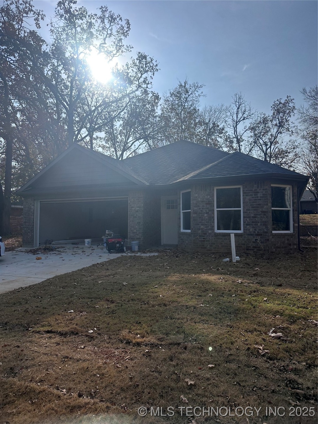 1211 4 Seasons Dr, Durant, OK 74701 - photo 1