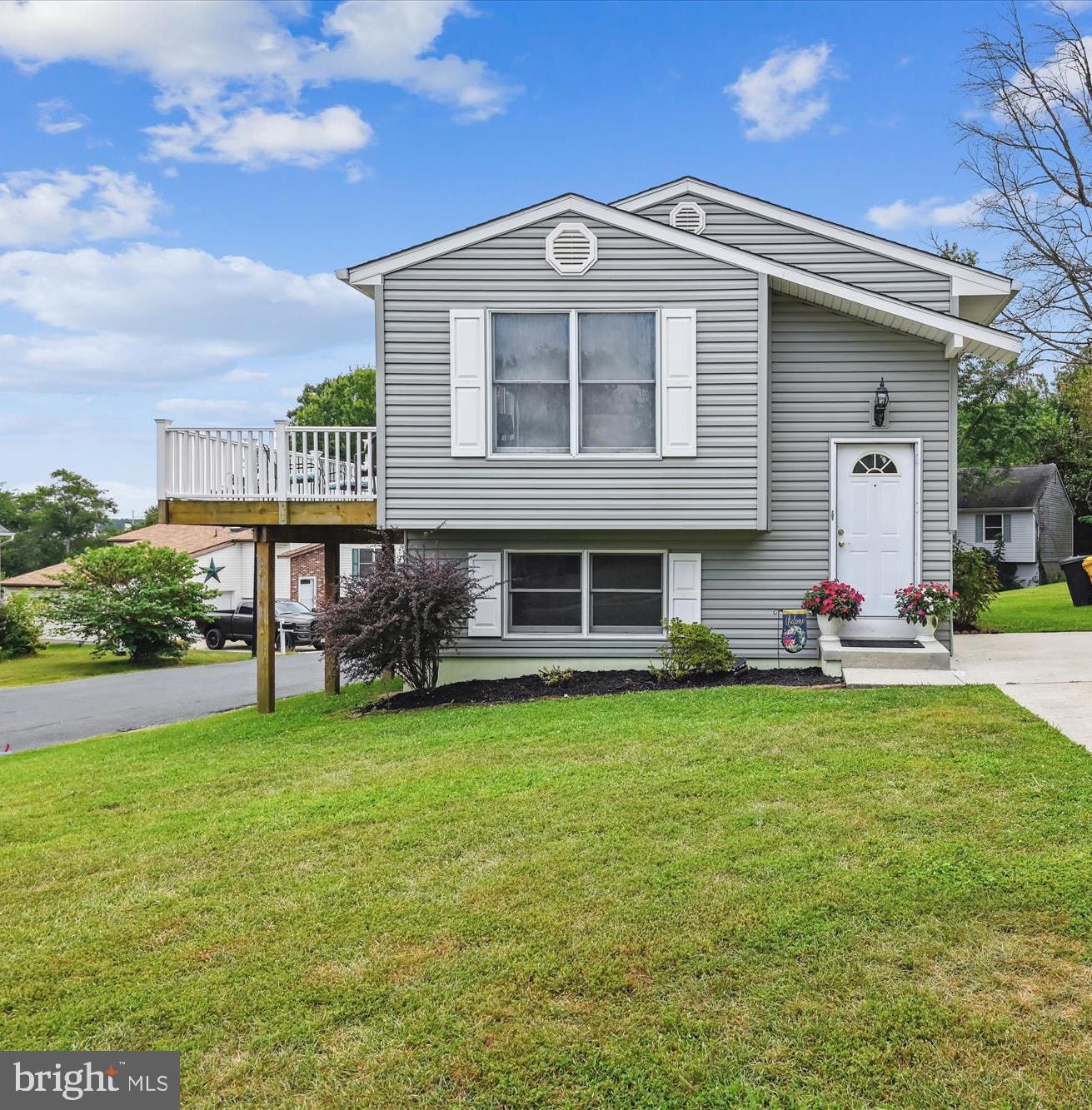 17 Greenknoll Blvd, Hanover, MD 21076 - photo 1