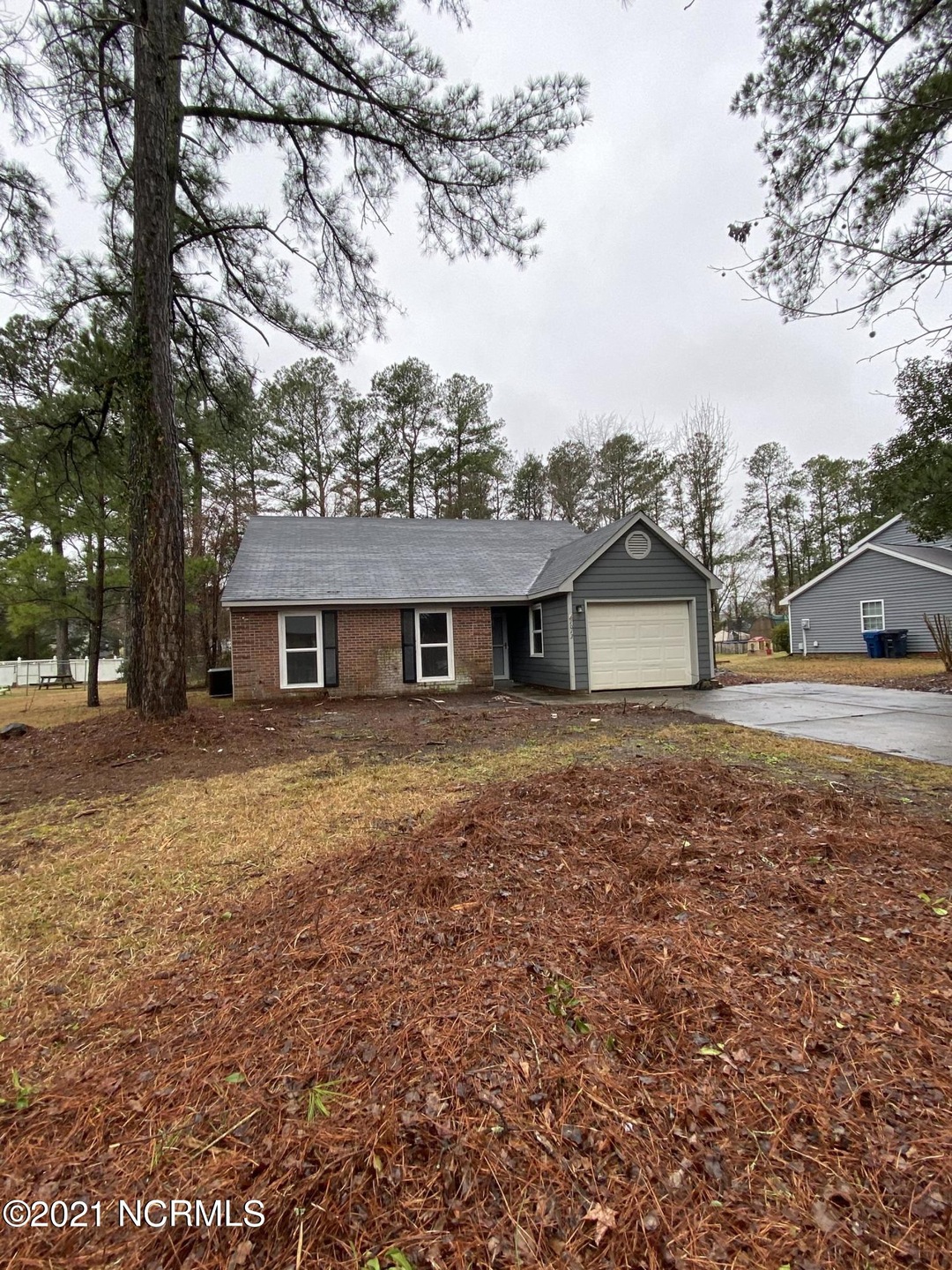1013 Foscue Dr, Jacksonville, NC 28540 - photo 1