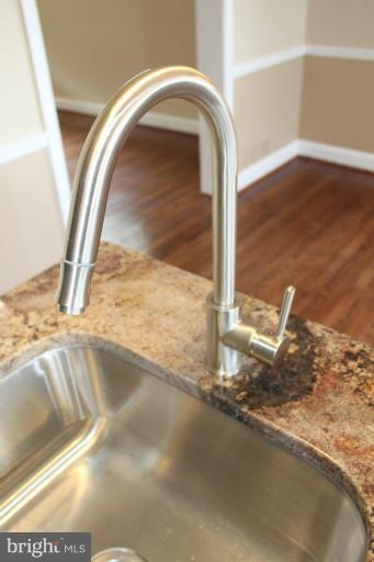 40 54th St SE, Washington, DC 20019 - photo 1