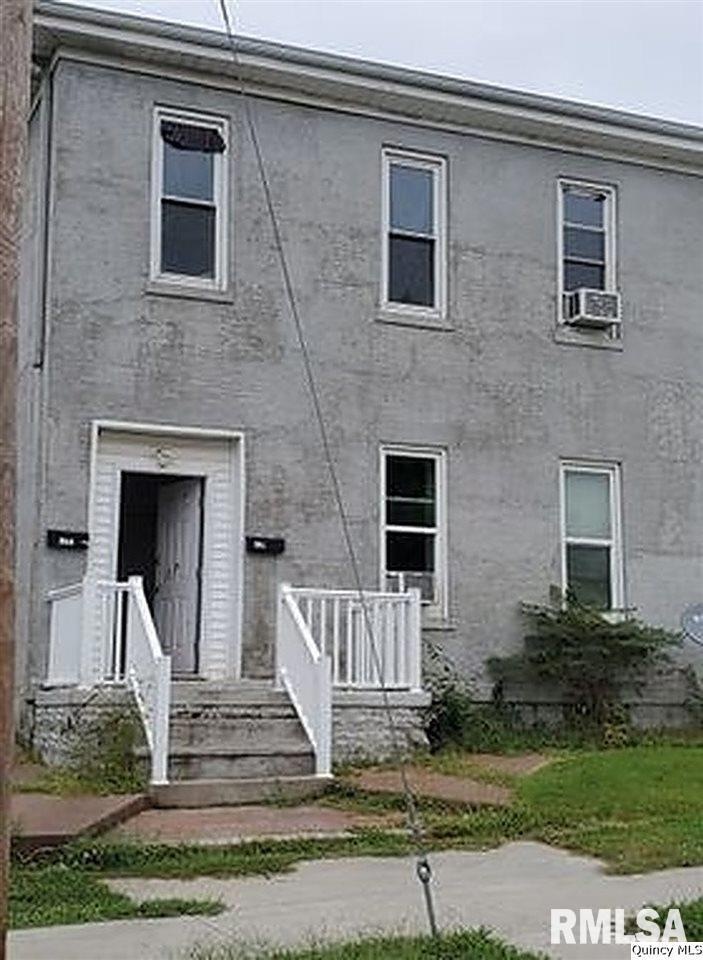 1723 W 37th St, Davenport, IA 52806 - photo 1