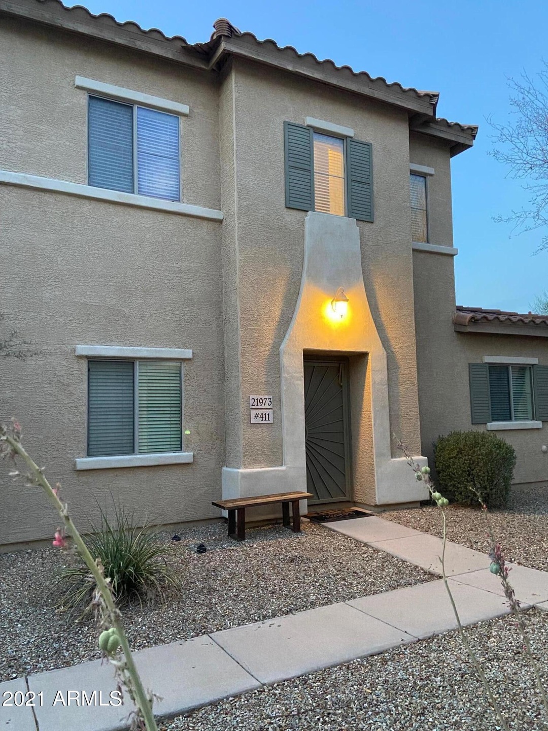 EXTERIOR 1 411