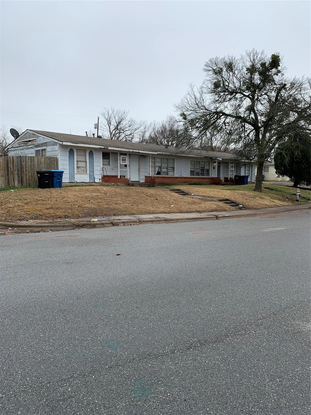 For Sale $199,900 • Co-Listing Agent
