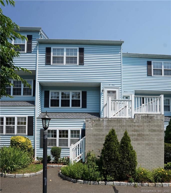 14 1/2 Fairview Ave unit B9, Norwalk, CT 06850 - photo 1