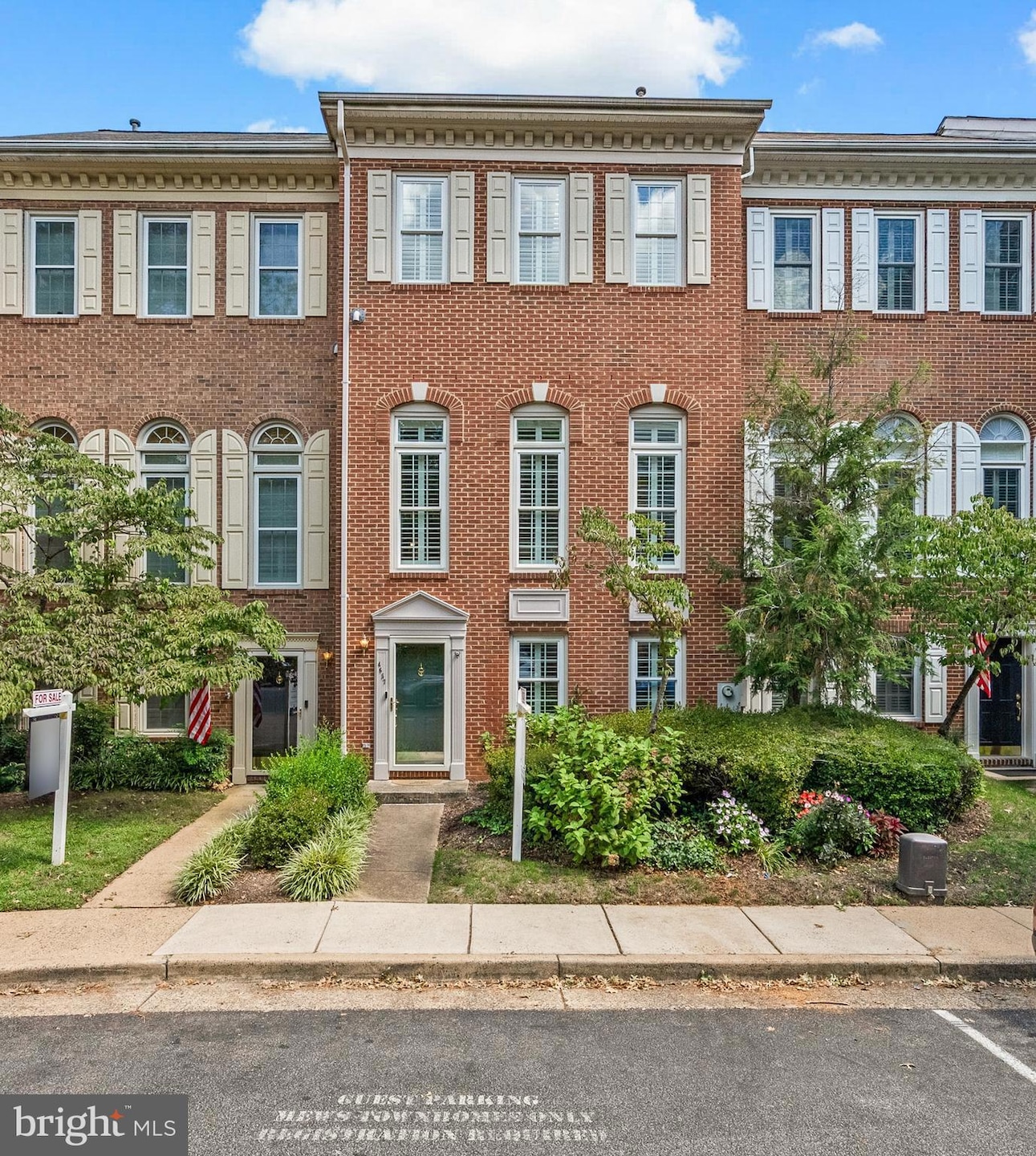 Sold $708,500 • Co-Listing Agent