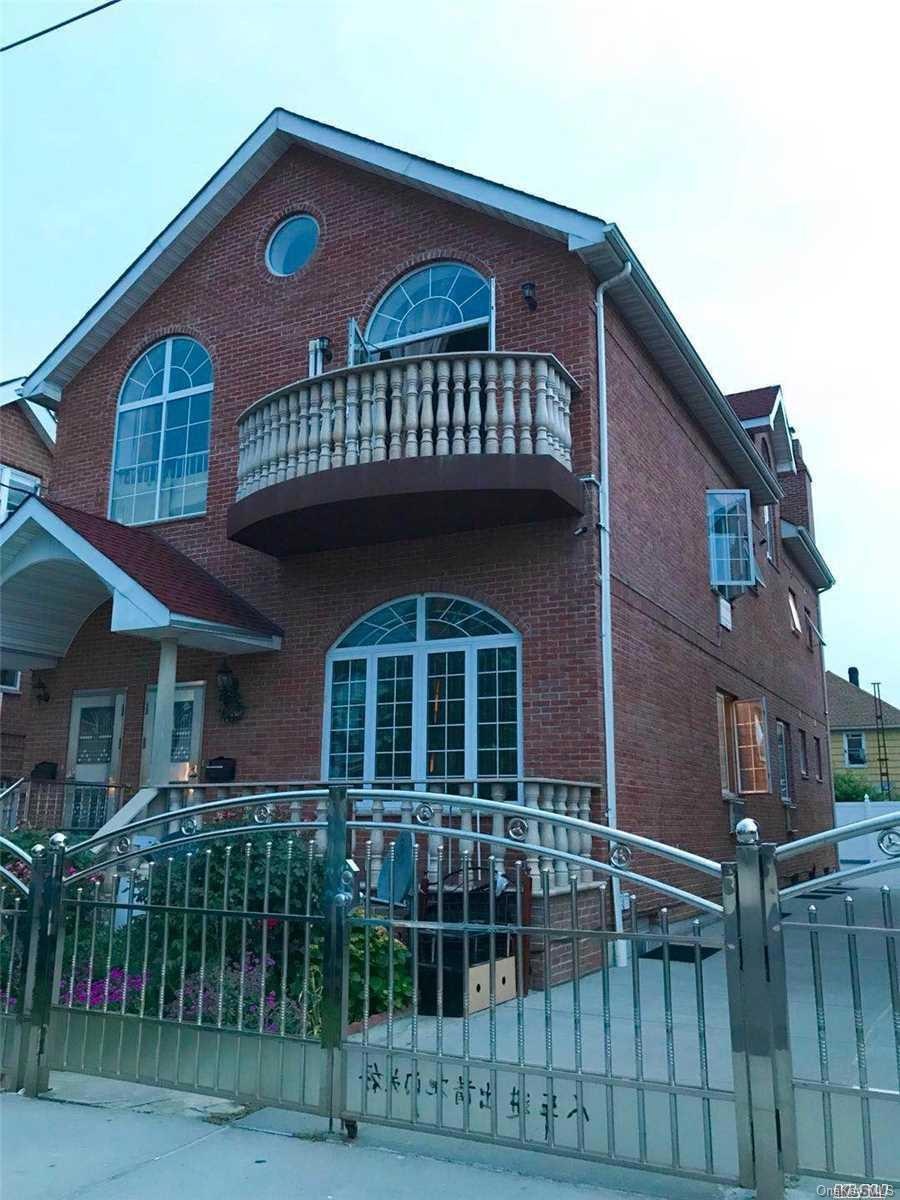 13031 58th Rd unit 1Fl, Flushing, NY 11355 - photo 1