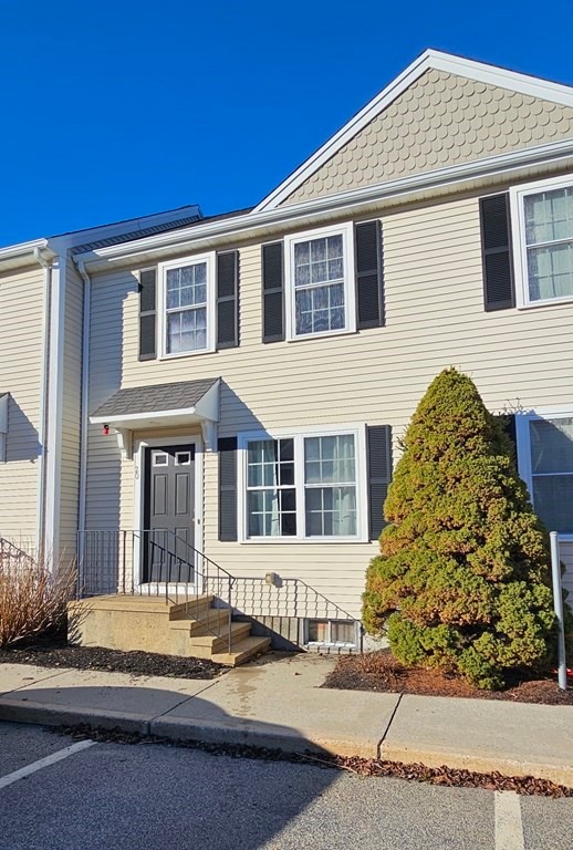 20 Boxberry Ln, Rockland, MA 02370 - photo 1