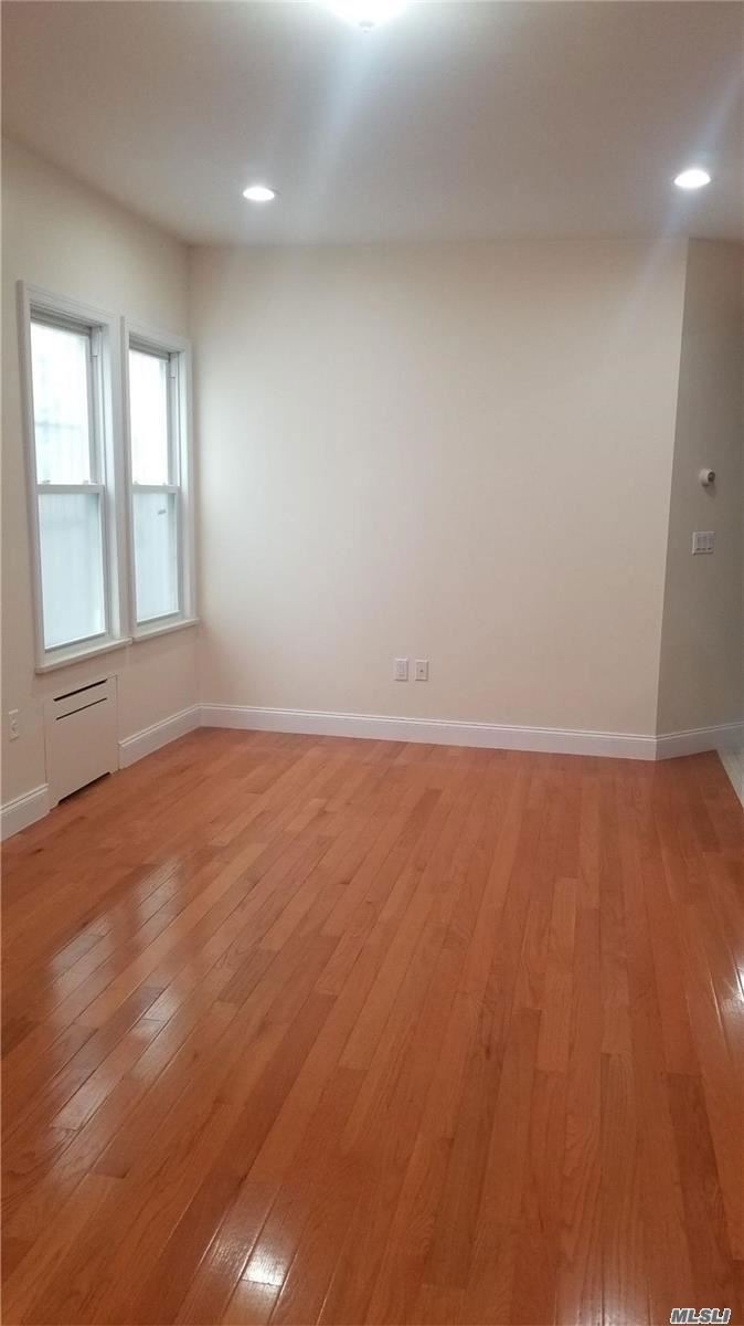 18933 43rd Rd unit 2F, Flushing, NY 11358 - photo 1