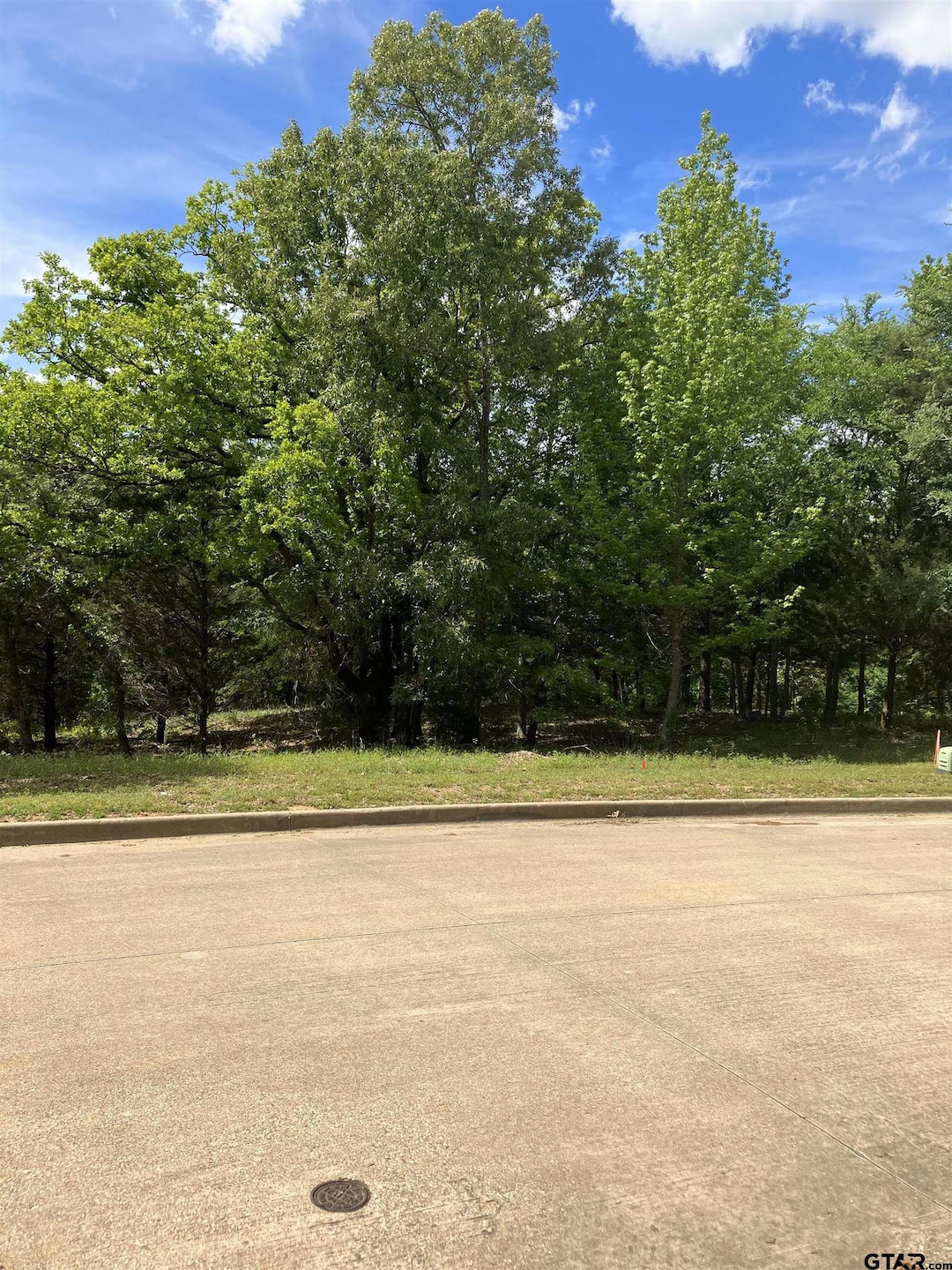 For Sale $180,000 • Co-Listing Agent