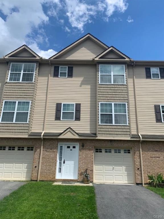 499 S Lehigh Gap St, Walnutport, PA 18088 - photo 1