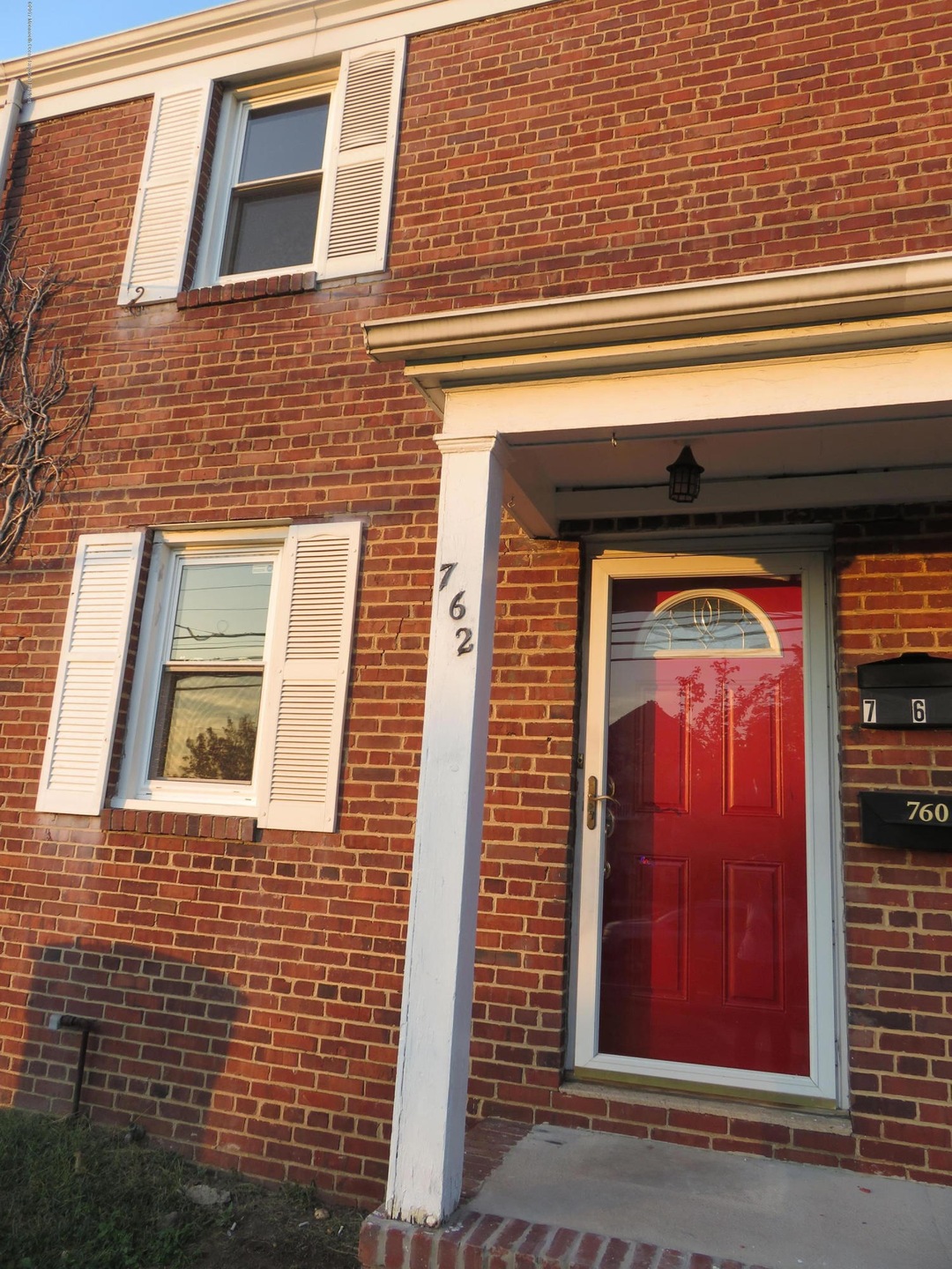 762 N Stiles St, Linden, NJ 07036 - photo 1