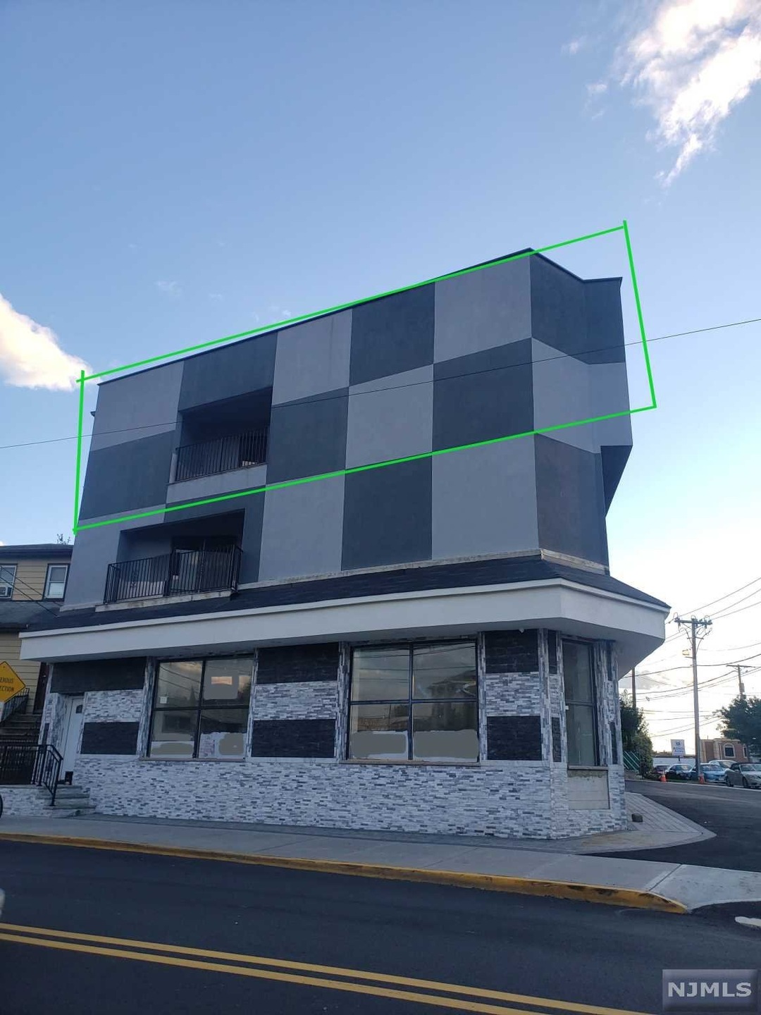44 Bergen Blvd unit 7, Fairview, NJ 07022 - photo 1