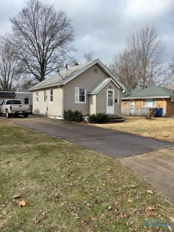 4911 Bowser Dr, Toledo, OH 43613 - photo 1