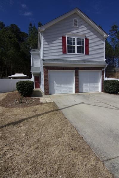 520 Oakleaf Ct, Acworth, GA 30102 - photo 1