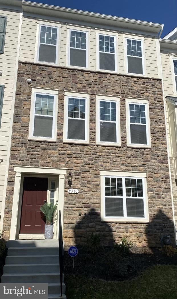 7310 Wood Pond Cir, Lanham, MD 20706 - photo 1