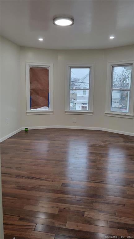 74 Trowel St unit 2, Bridgeport, CT 06607 - photo 1