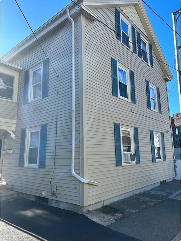 15 Burnside St unit 3, Salem, MA 01970 - photo 1