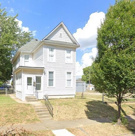 58 E Barthman Ave, Columbus, OH 43207 - photo 1