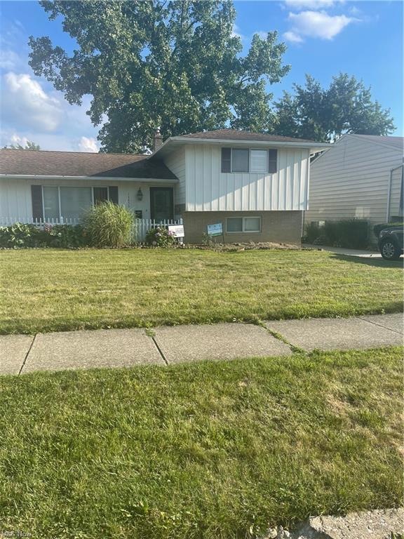 Front view of home