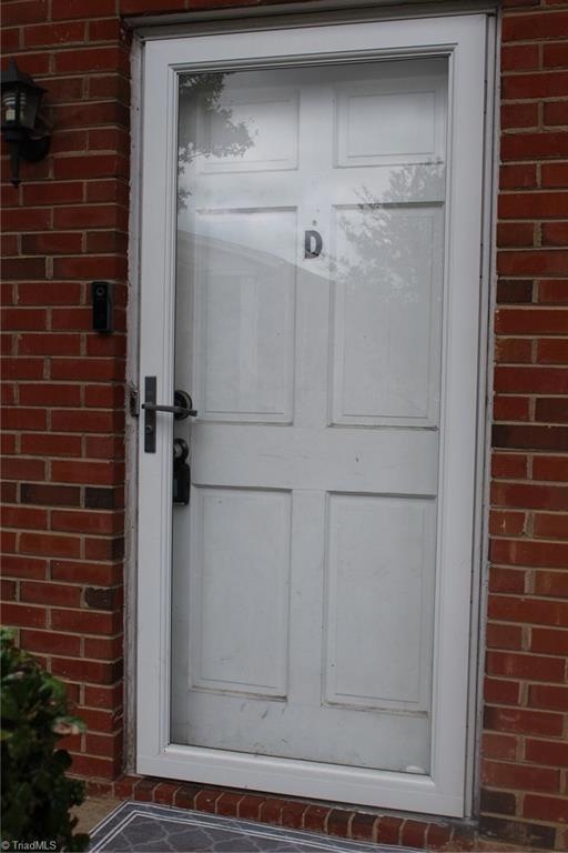Larson Storm Door