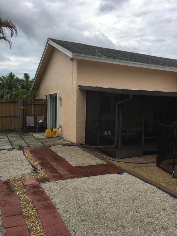 9271 Edgemont Ln, Boca Raton, FL 33434 - photo 1