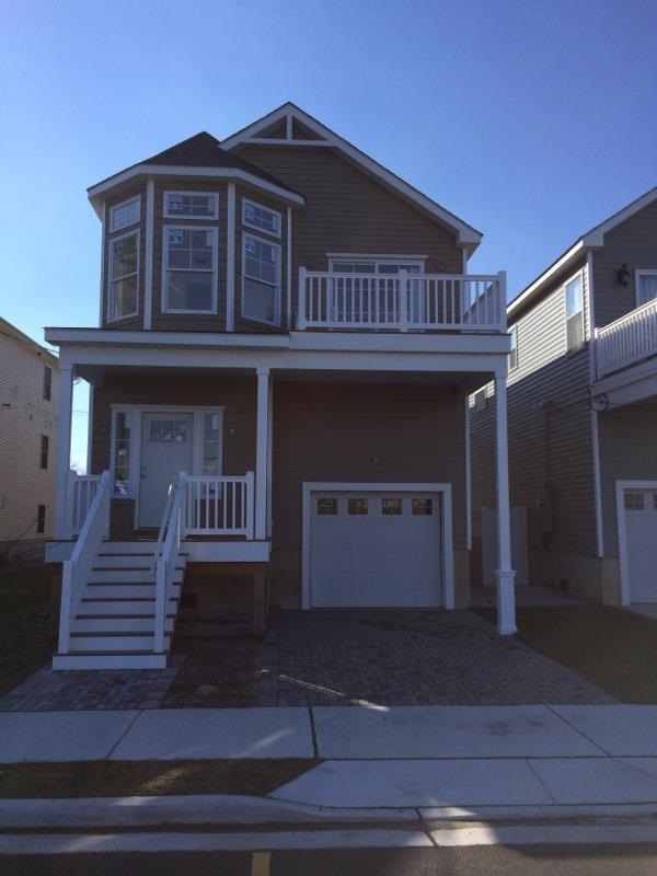 418 W Youngs Ave, Wildwood, NJ 08260 - photo 1