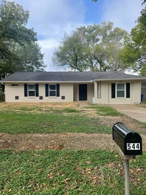 544 Lakeshore Dr, Ennis, TX 75119 - photo 1