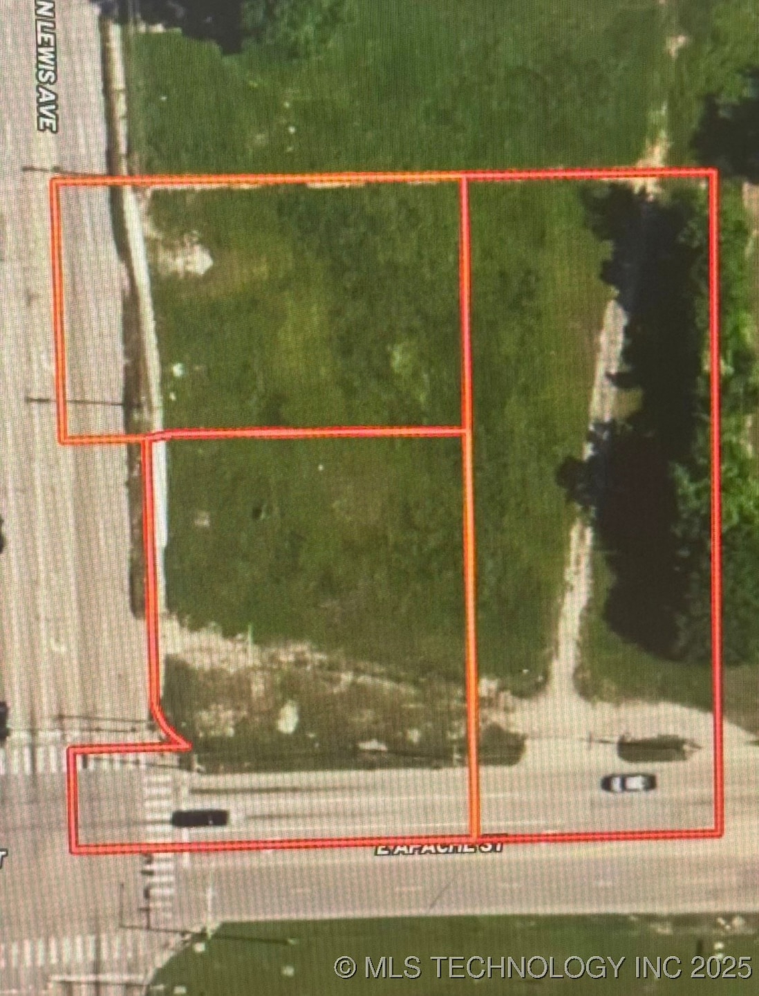 3 city lots that total 1.47 acres zoned commercial at intersection of Apache and N. Lewis