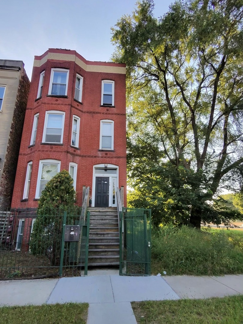 6008 S Wabash Ave, Chicago, IL 60637 - photo 1