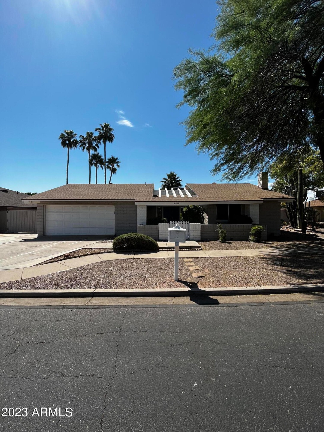 2519 S Pennington, Mesa, AZ 85202 - photo 1