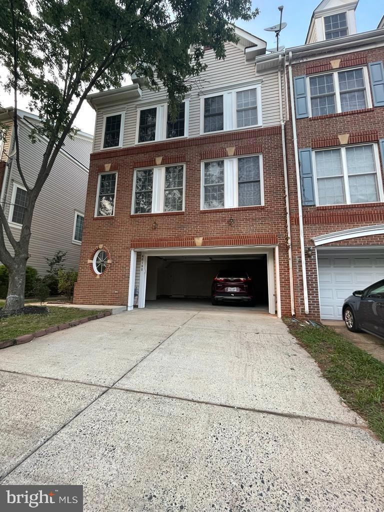 46190 Walpole Terrace, Sterling, VA 20165 - photo 1