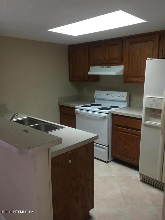 7668 Melissa Ct N, Jacksonville, FL 32210 - photo 1